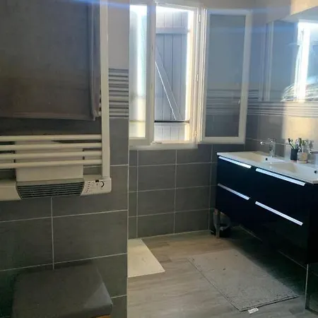 Villa Maison 8 Personnes Avec Piscine *