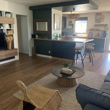 Villa Maison 8 Personnes Avec Piscine Saint-Laurent-dʼAigouze